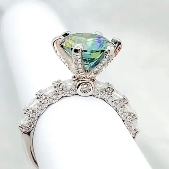 3CT Brilliant Alexandrite Moissanite Six-Prong 925 w/White Moissanites Ring - Picture 2 of 6